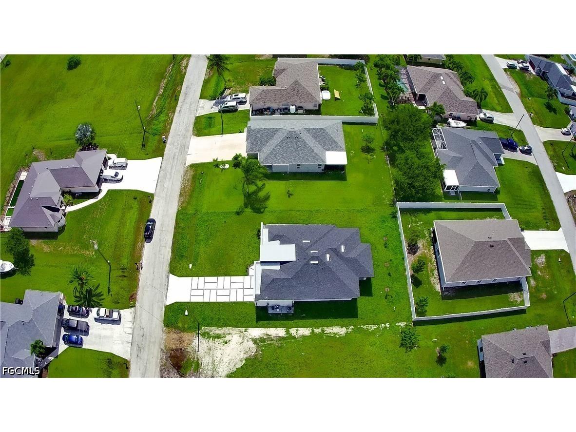 2441 NW 8th Terrace Cape Coral FL 33993 2026024098 image43