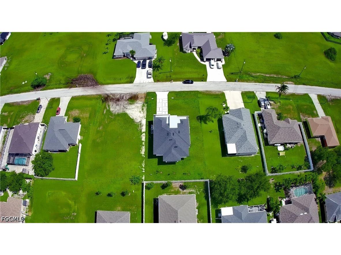 2441 NW 8th Terrace Cape Coral FL 33993 2026024098 image44