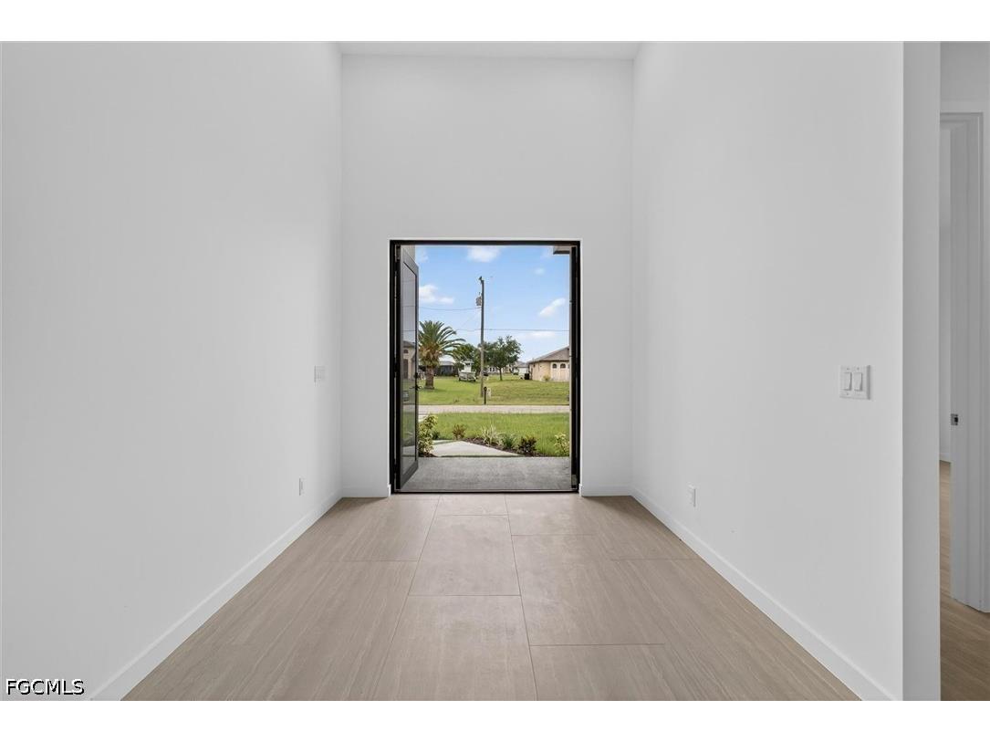 2441 NW 8th Terrace Cape Coral FL 33993 2026024098 image7