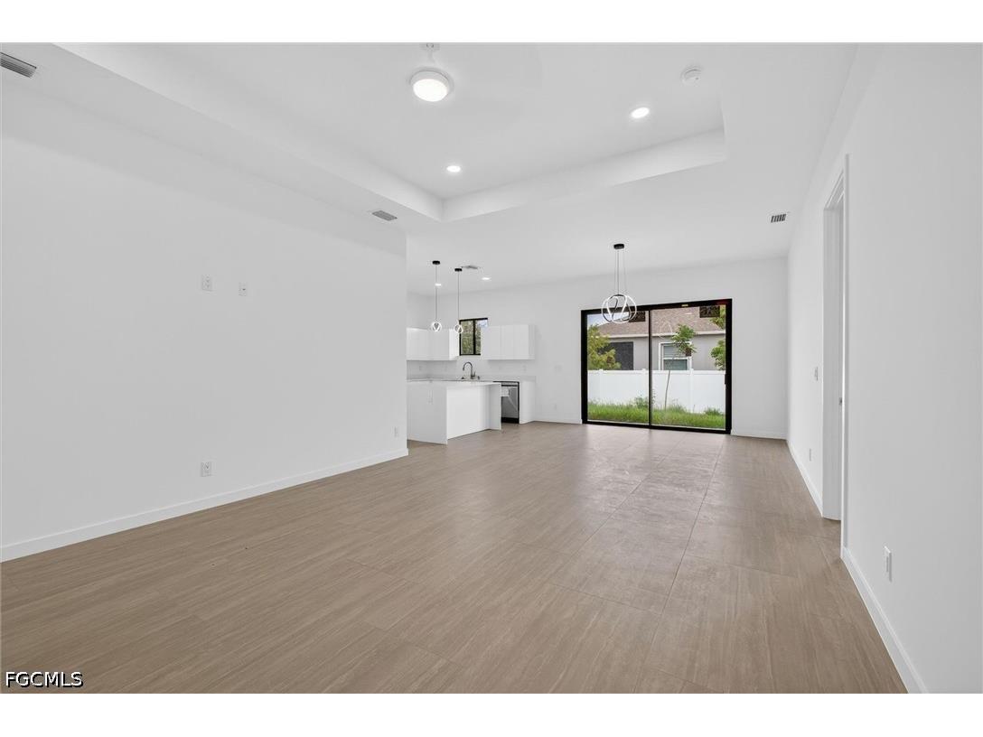 2441 NW 8th Terrace Cape Coral FL 33993 2026024098 image9