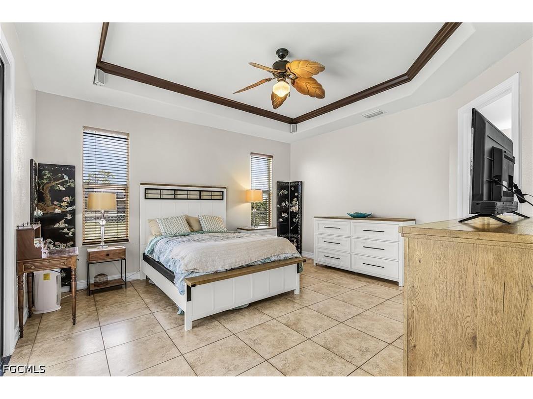 2441 NW 9th Terrace Cape Coral FL 33993 2026028971 image11