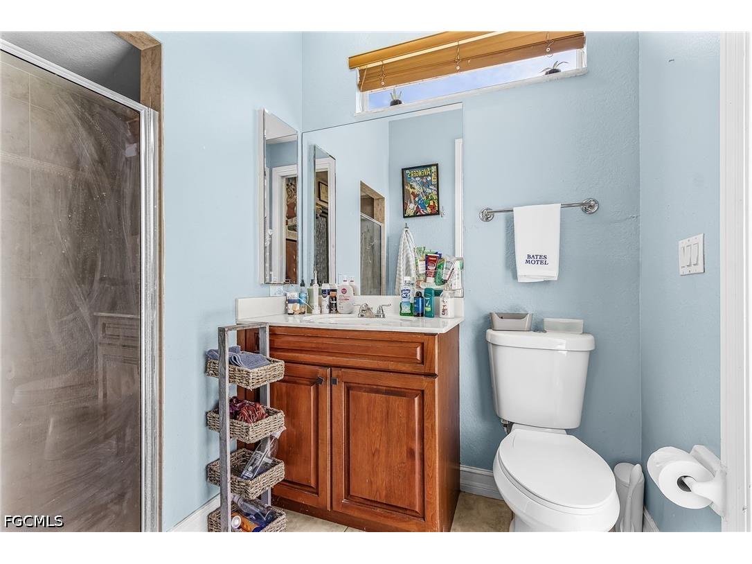 2441 NW 9th Terrace Cape Coral FL 33993 2026028971 image17