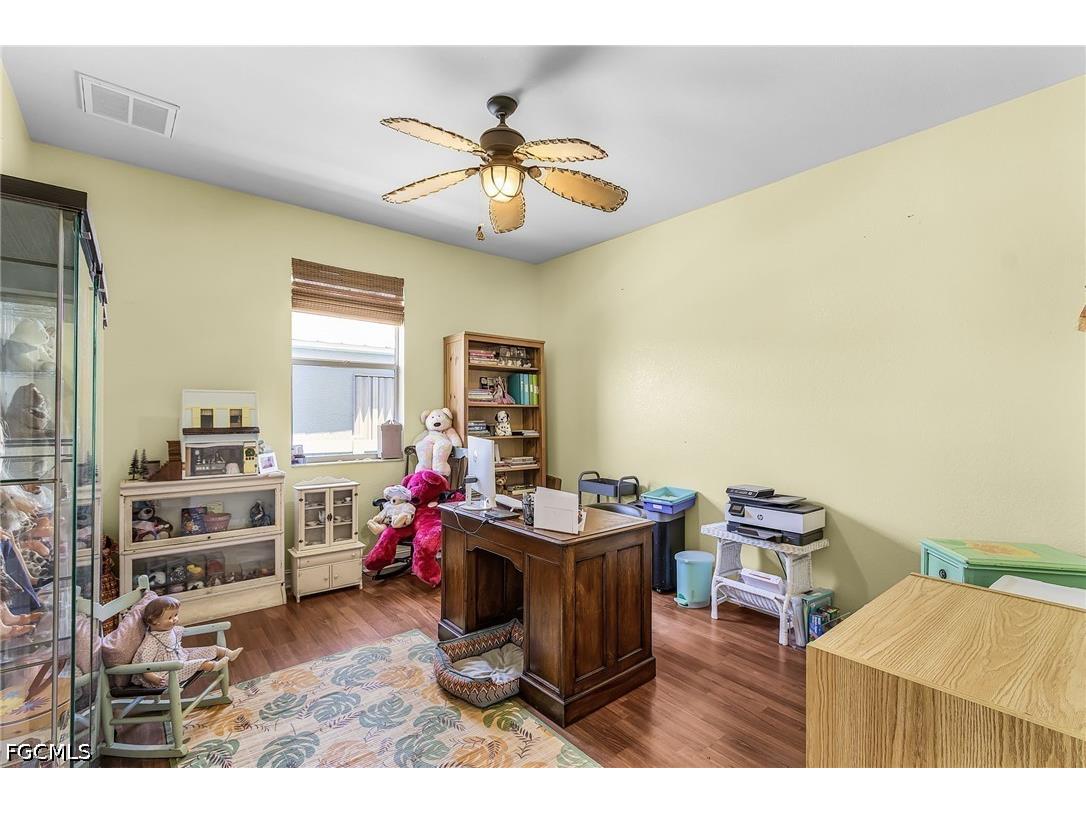 2441 NW 9th Terrace Cape Coral FL 33993 2026028971 image20