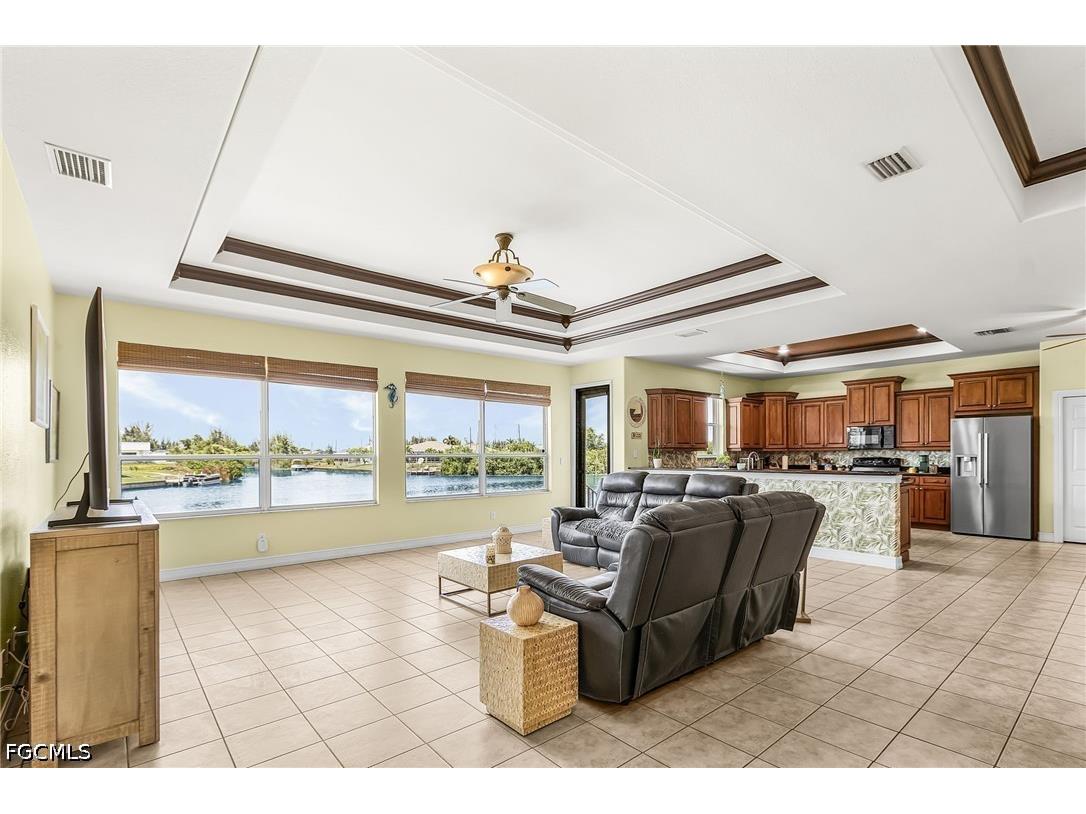 2441 NW 9th Terrace Cape Coral FL 33993 2026028971 image5