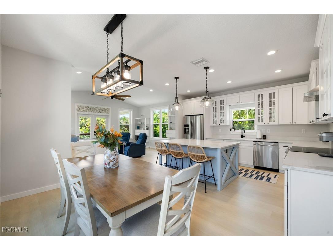 2441 Shop Road Sanibel FL 33957 2025004706 image11