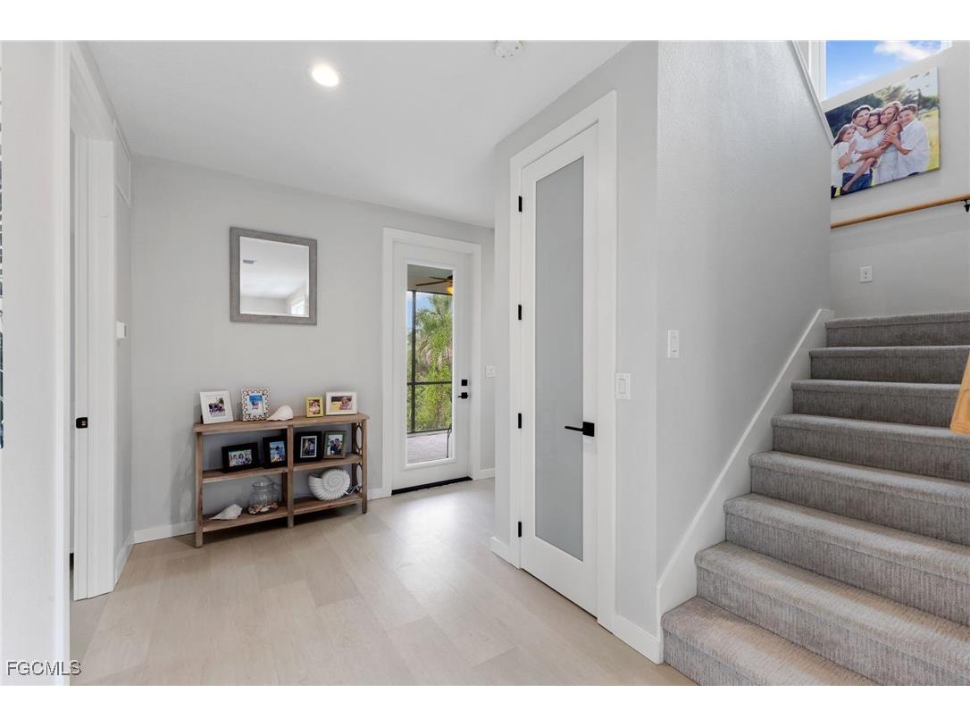 2441 Shop Road Sanibel FL 33957 2025004706 image17