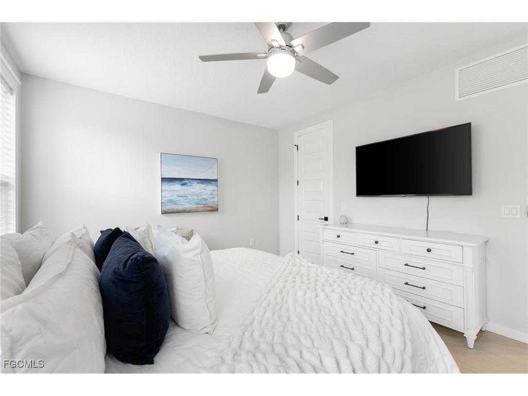 2441 Shop Road Sanibel FL 33957 2025004706 image19