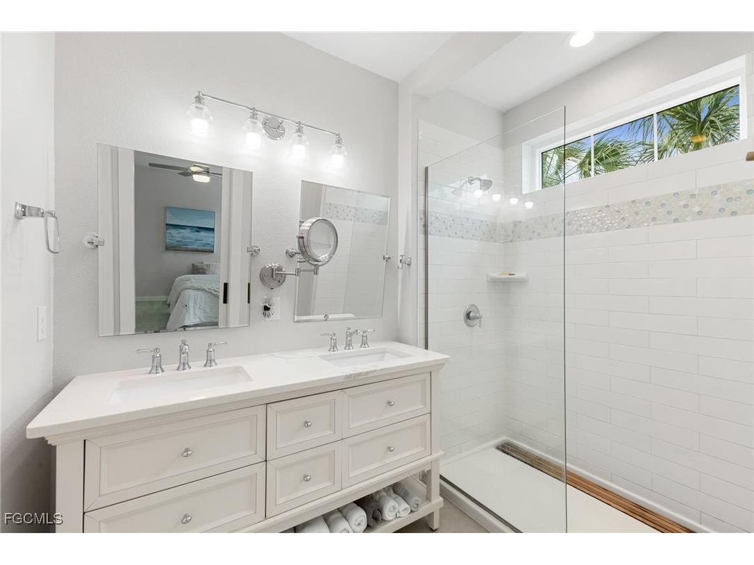 2441 Shop Road Sanibel FL 33957 2025004706 image21