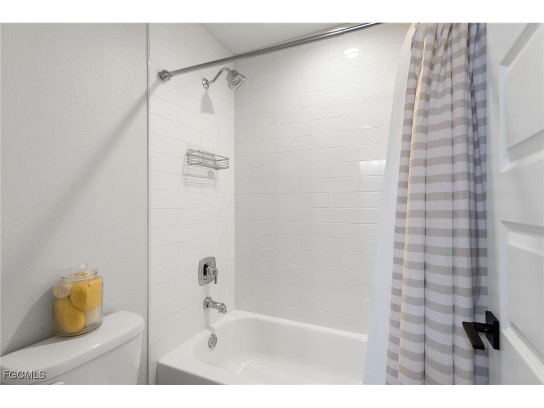 2441 Shop Road Sanibel FL 33957 2025004706 image28