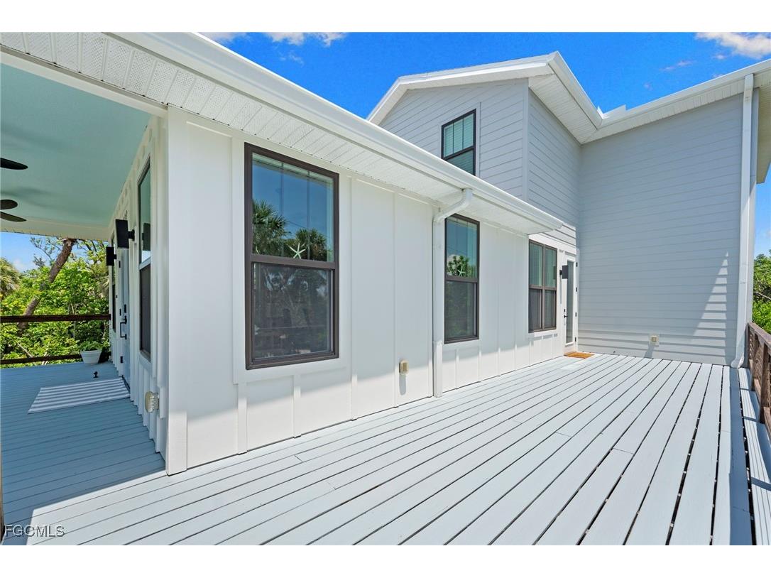 2441 Shop Road Sanibel FL 33957 2025004706 image47