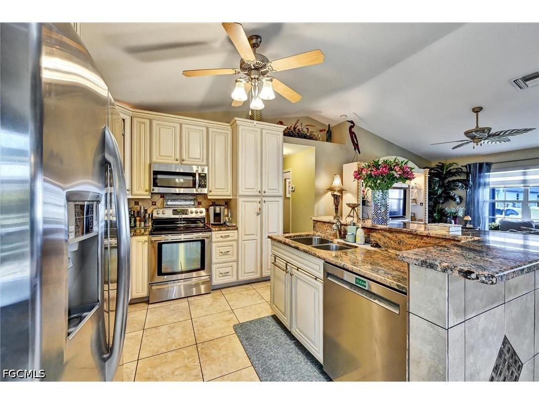 2442 SW Embers Terrace Cape Coral FL 33991 2026021064 image13