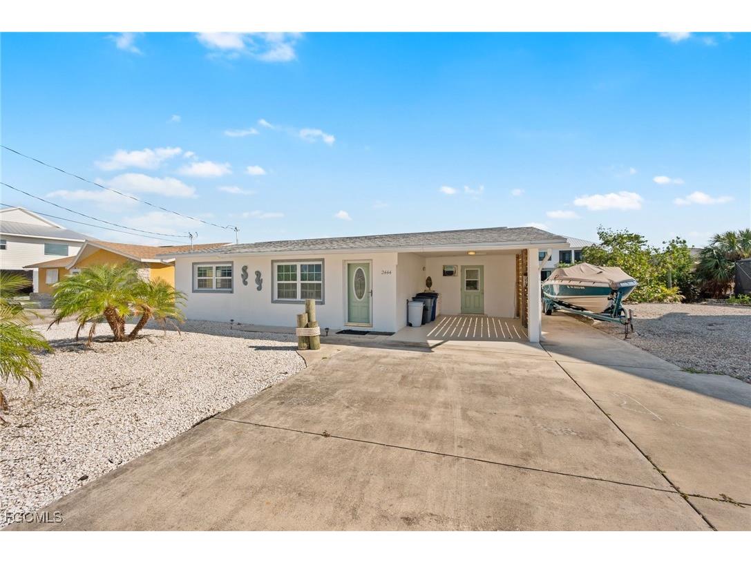 2444 Sycamore Street Saint James City FL 33956 2025005857 image1