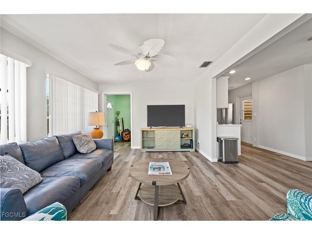 2444 Sycamore Street Saint James City FL 33956 2025005857 image19