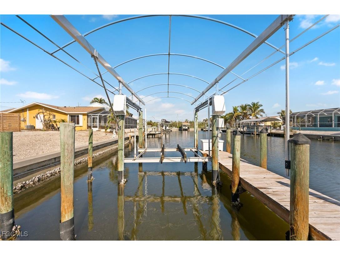 2444 Sycamore Street Saint James City FL 33956 2025005857 image25