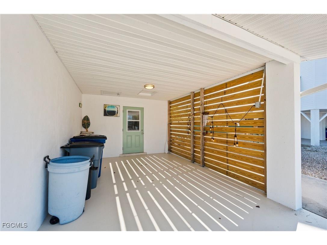 2444 Sycamore Street Saint James City FL 33956 2025005857 image28