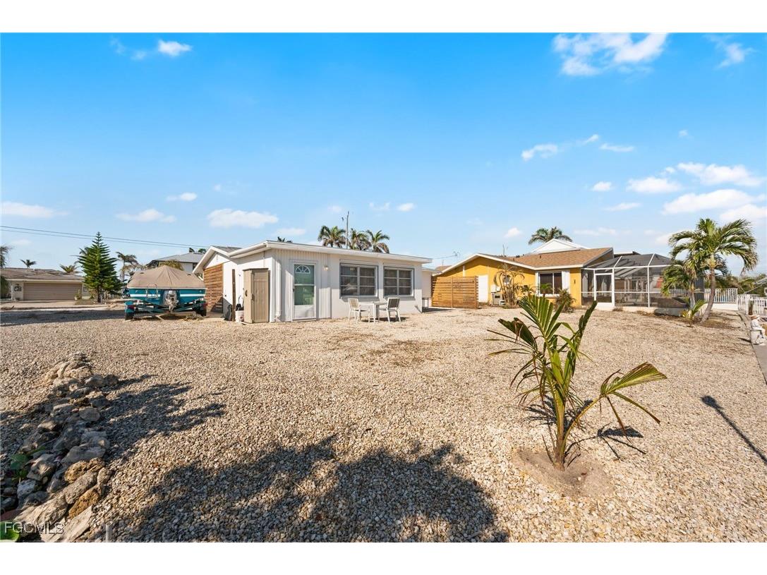 2444 Sycamore Street Saint James City FL 33956 2025005857 image31