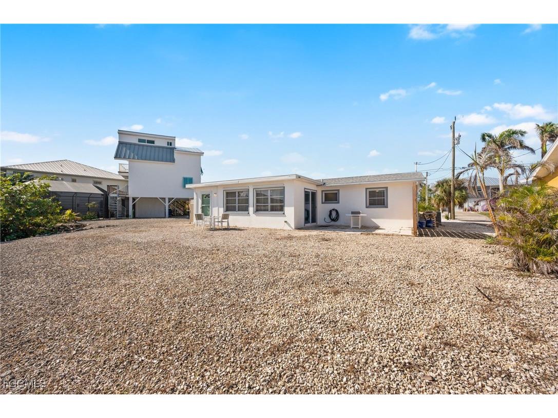 2444 Sycamore Street Saint James City FL 33956 2025005857 image32