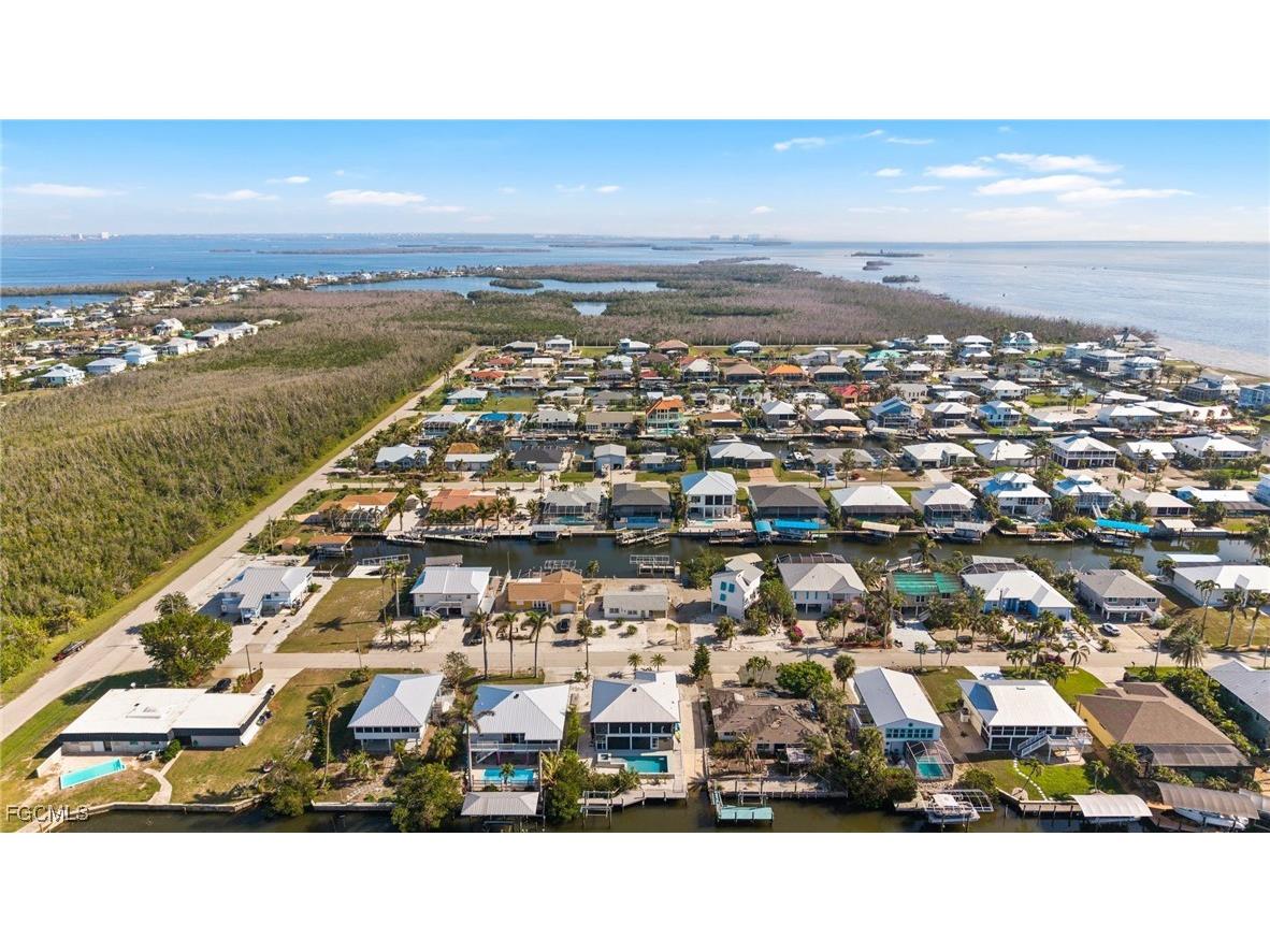 2444 Sycamore Street Saint James City FL 33956 2025005857 image39