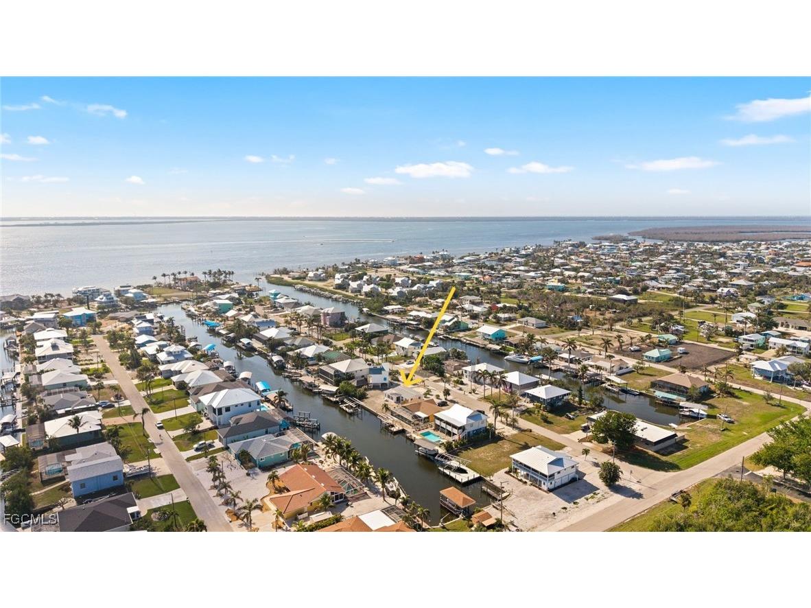 2444 Sycamore Street Saint James City FL 33956 2025005857 image46