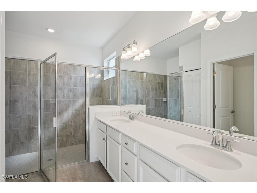 2445 Orchard Street Naples FL 34120 225076774 image12