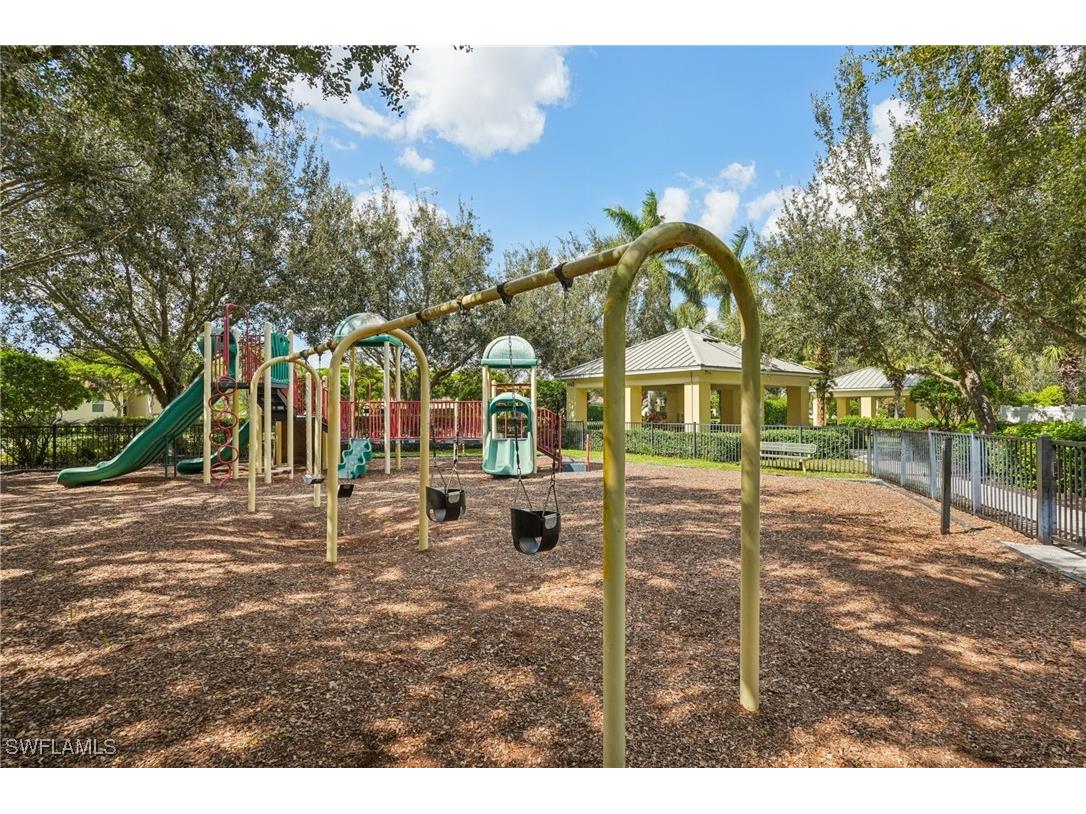 2445 Orchard Street Naples FL 34120 225076774 image39