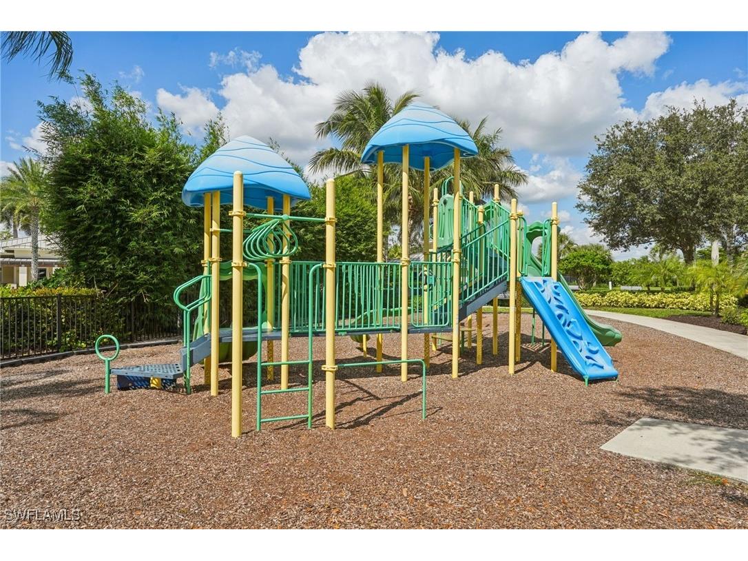 2445 Orchard Street Naples FL 34120 225076774 image40