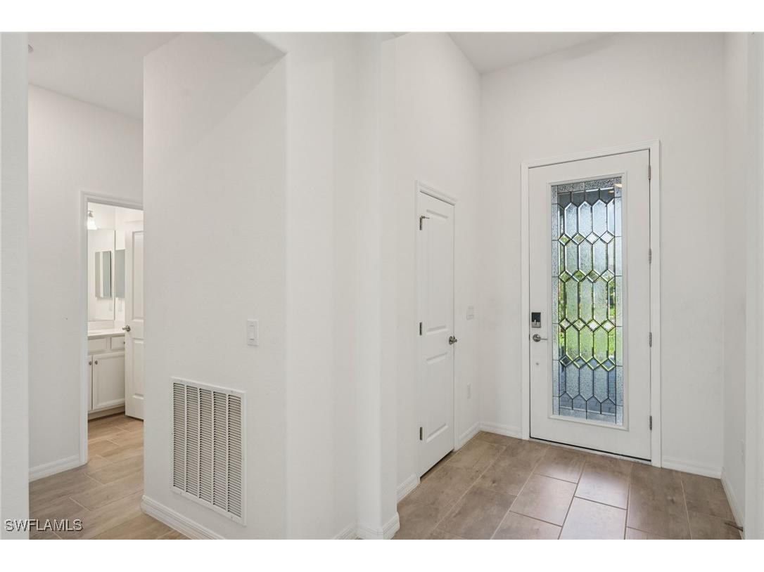 2445 Orchard Street Naples FL 34120 225076774 image5