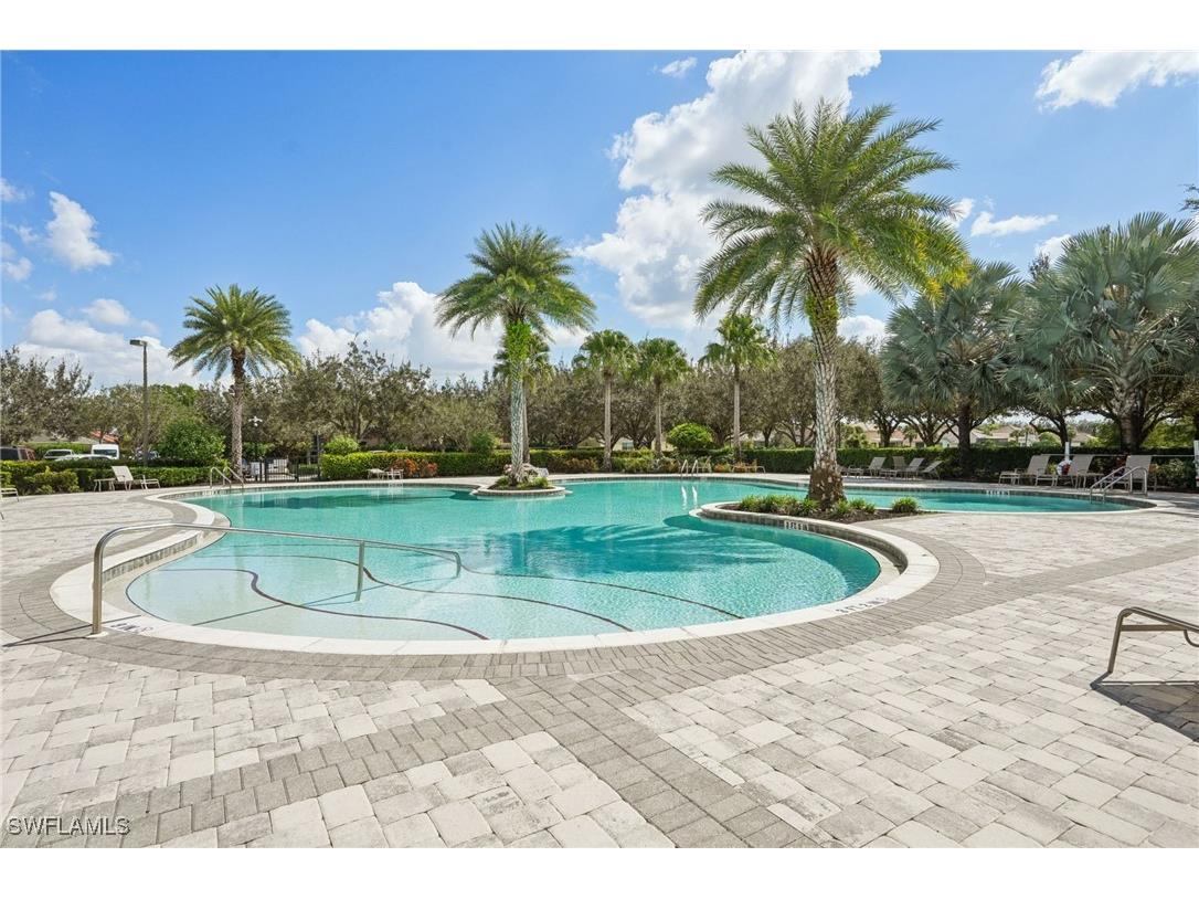 2445 Orchard Street Naples FL 34120 226003604 image21