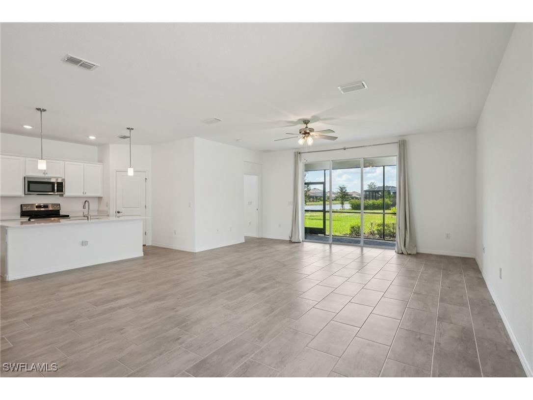 2445 Orchard Street Naples FL 34120 226003604 image5