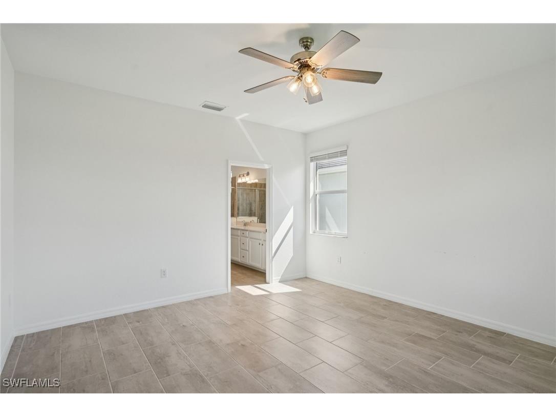 2445 Orchard Street Naples FL 34120 226003604 image9