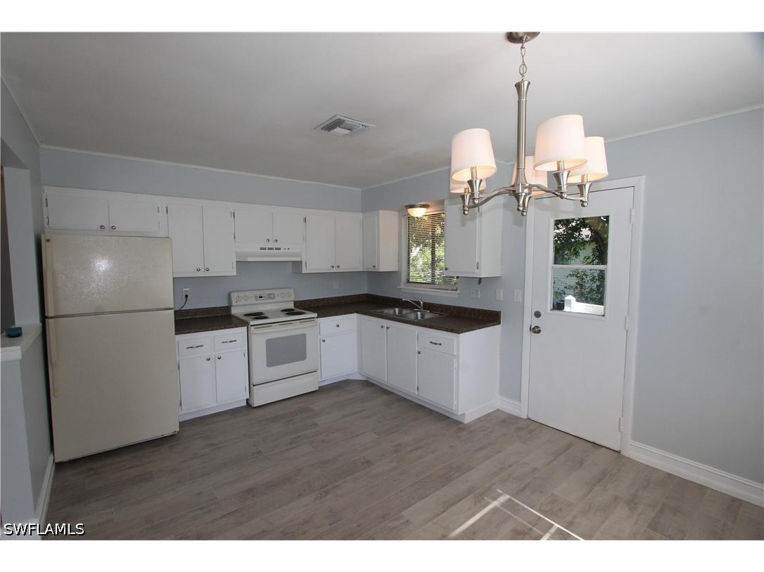 2445 Thomasson Drive #D Naples FL 34112 226021425 image3
