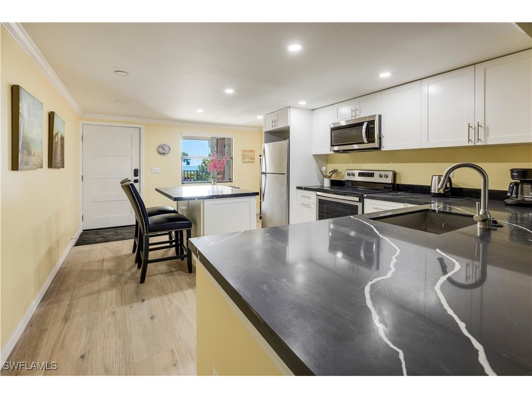 2445 W Gulf Drive #21E Sanibel FL 33957 225029822 image10