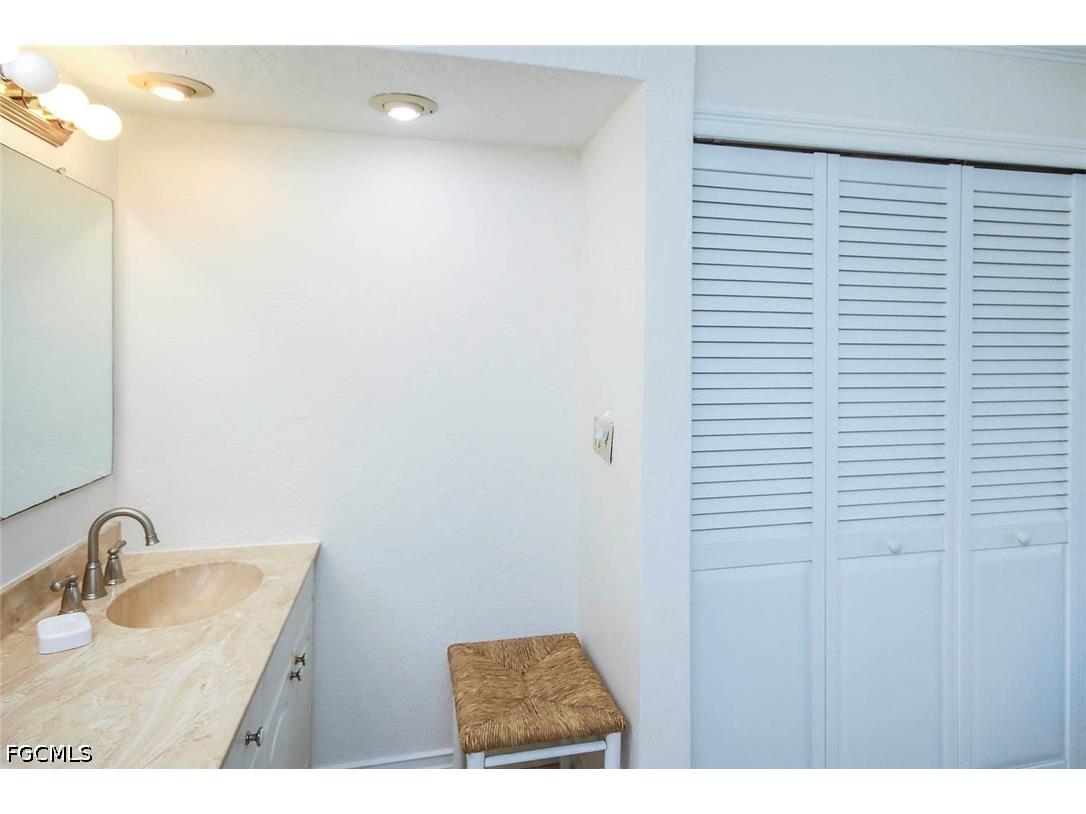 2445 W Gulf Drive #35B Sanibel FL 33957 2026017605 image19