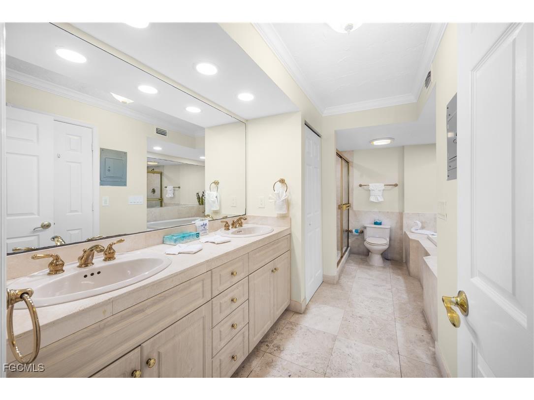 2445 W Gulf Drive #45A Sanibel FL 33957 2025022172 image14