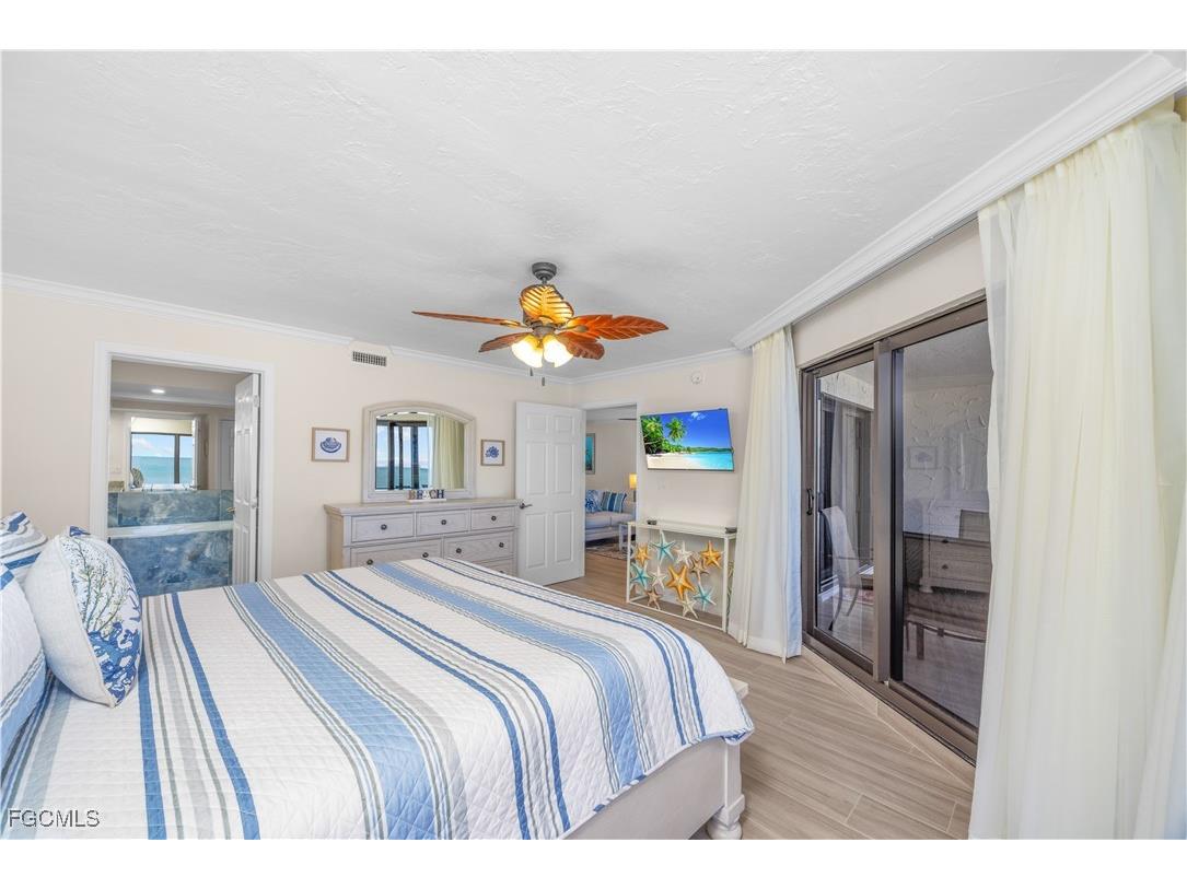 2445 W Gulf Drive #4E Sanibel FL 33957 2025022074 image12