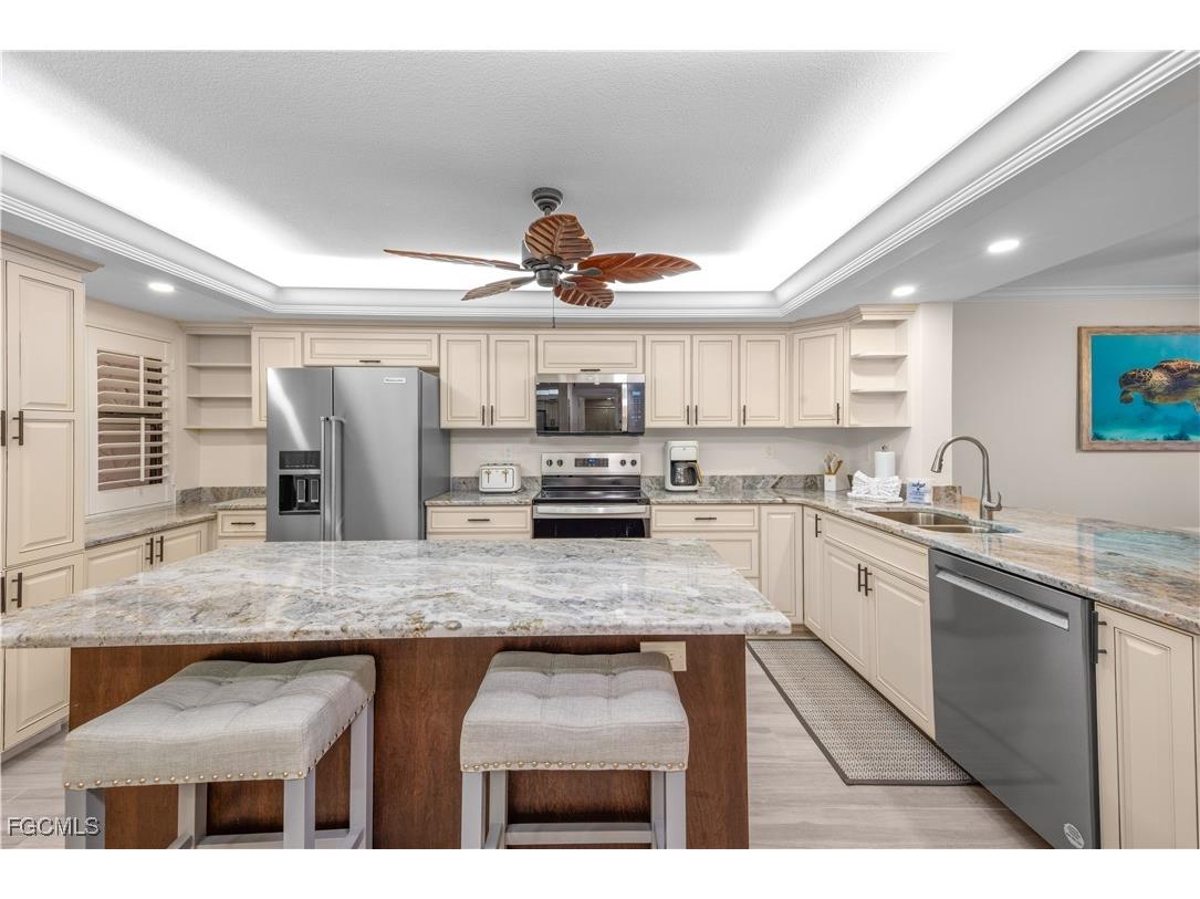2445 W Gulf Drive #4E Sanibel FL 33957 2025022074 image2