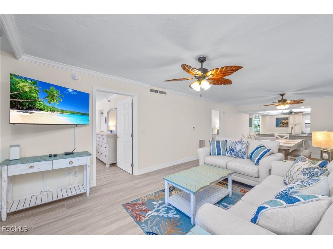 2445 W Gulf Drive #4E Sanibel FL 33957 2025022074 image3