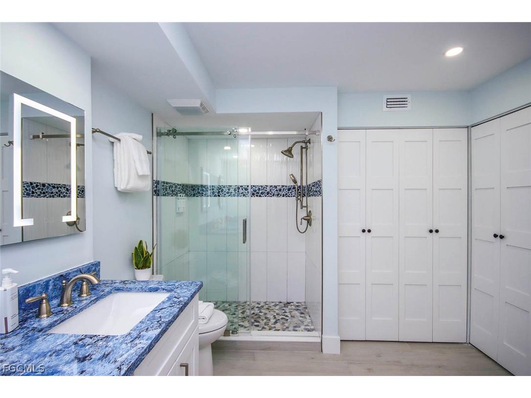 2445 W Gulf Drive #5D Sanibel FL 33957 2026008859 image17