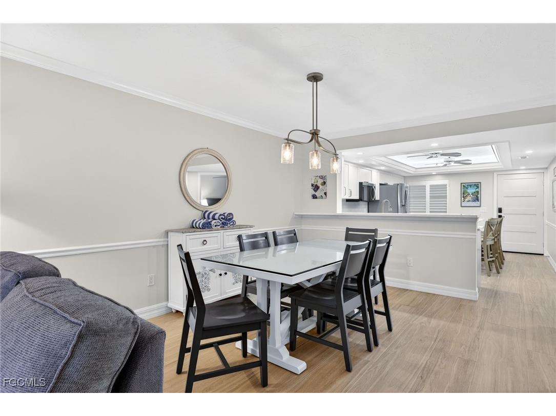 2445 W Gulf Drive #6B Sanibel FL 33957 2025025480 image10