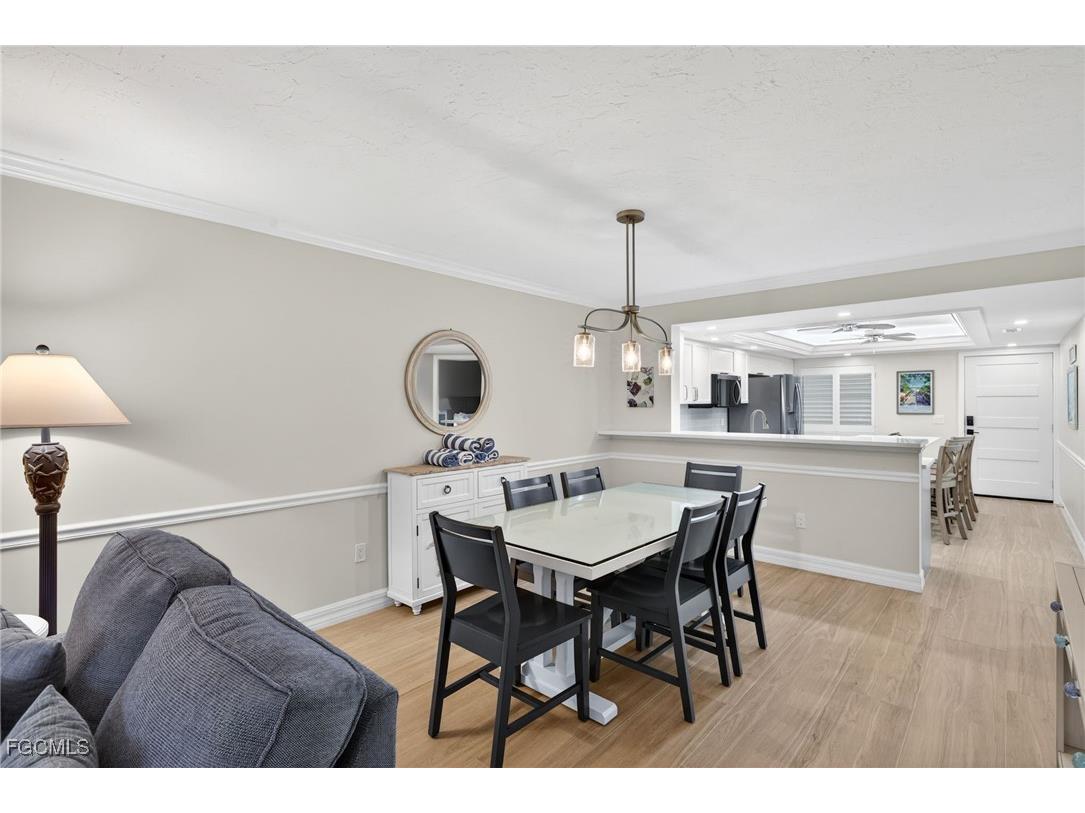 2445 W Gulf Drive #6B Sanibel FL 33957 2025025480 image12