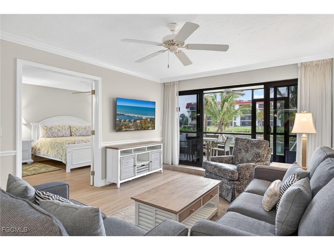 2445 W Gulf Drive #6B Sanibel FL 33957 2025025480 image18