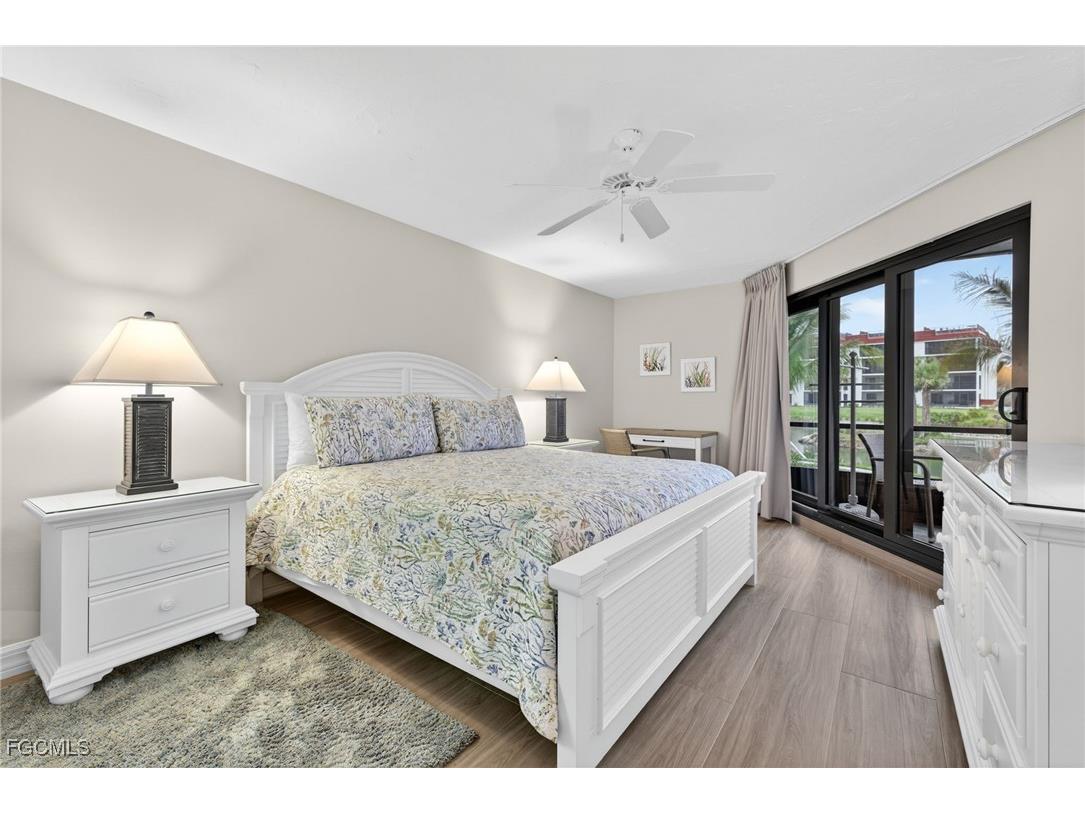 2445 W Gulf Drive #6B Sanibel FL 33957 2025025480 image25