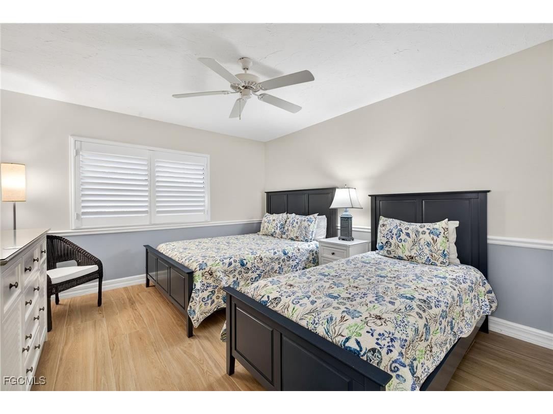 2445 W Gulf Drive #6B Sanibel FL 33957 2025025480 image27