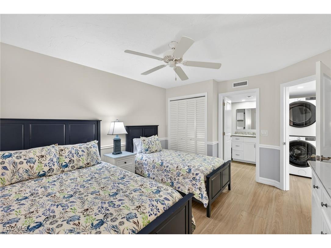 2445 W Gulf Drive #6B Sanibel FL 33957 2025025480 image29