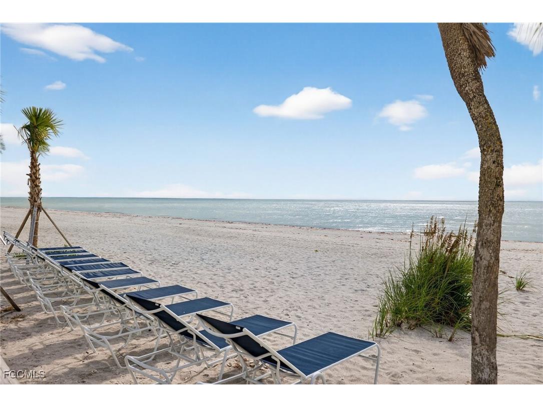 2445 W Gulf Drive #6B Sanibel FL 33957 2025025480 image36