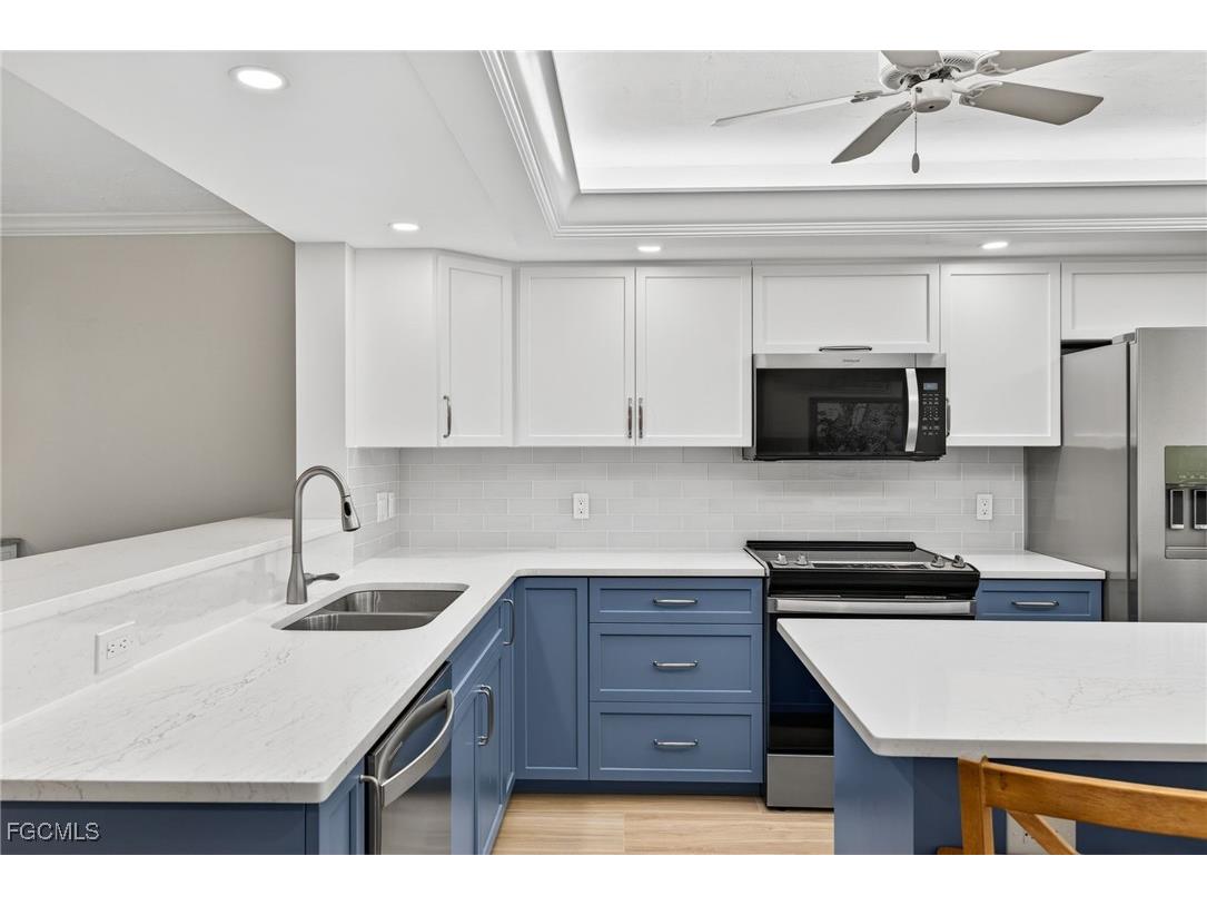 2445 W Gulf Drive #6B Sanibel FL 33957 2025025480 image6