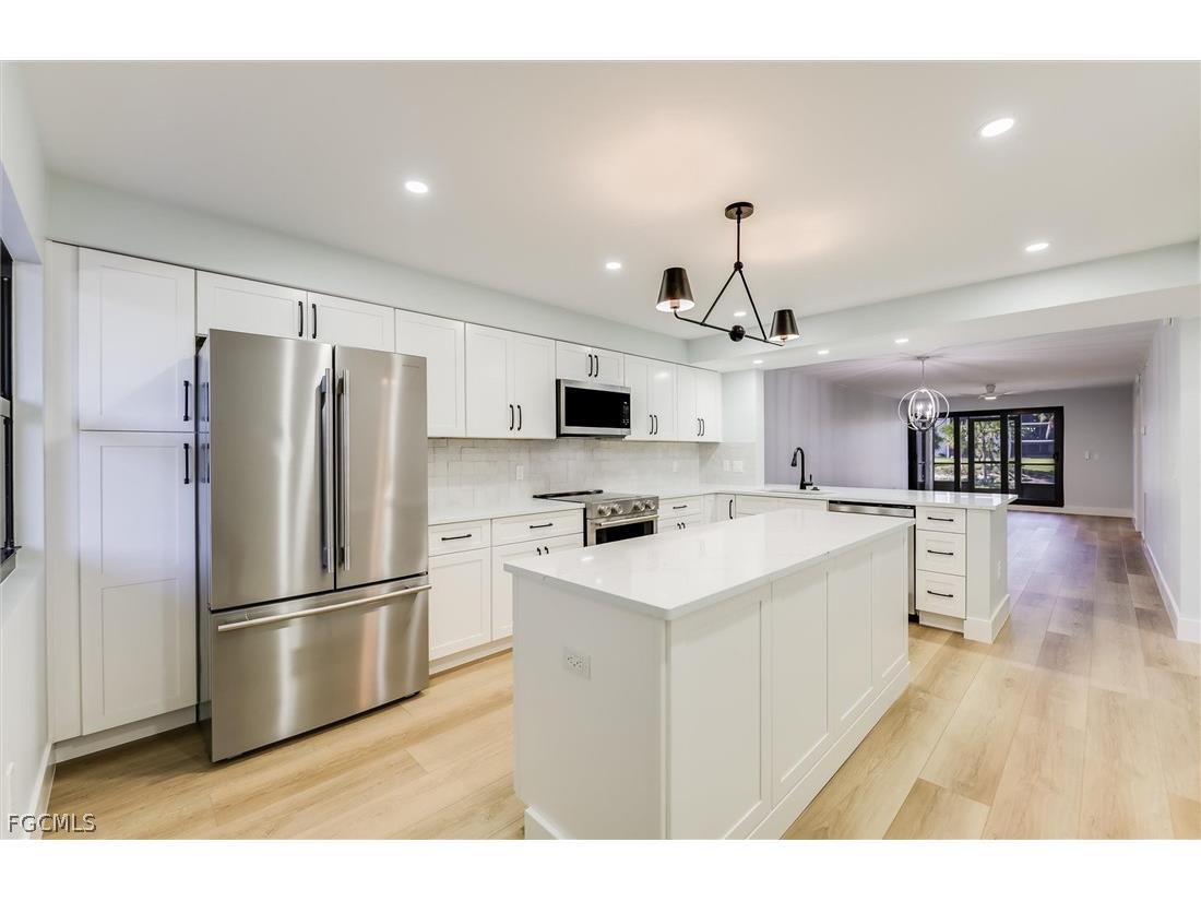 2445 W Gulf Drive #6D Sanibel FL 33957 2026009141 image2