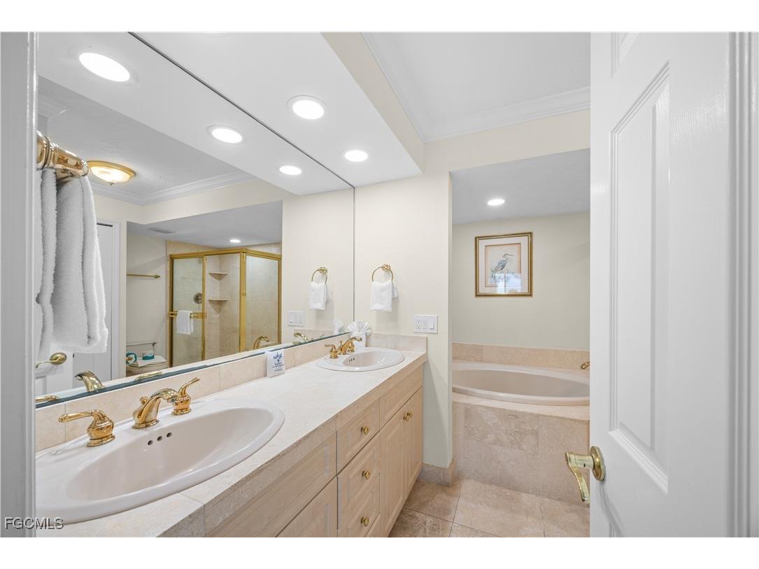 2445 W Gulf Drive #A25 Sanibel FL 33957 222046023 image16