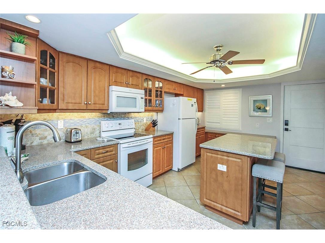 2445 W Gulf Drive #B44 Sanibel FL 33957 2025010664 image6