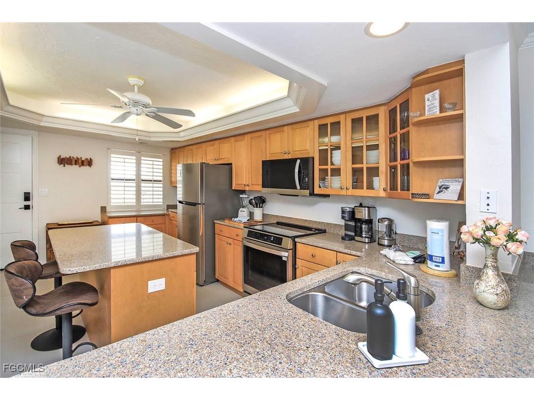 2445 W Gulf Drive #D41 Sanibel FL 33957 2025003197 image10